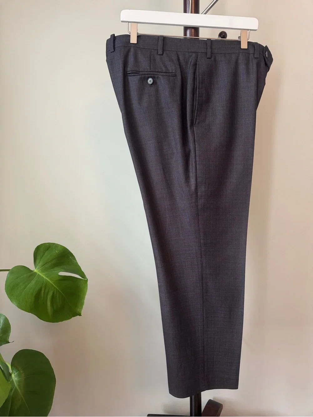 Calvin Klein Charcoal Gray Two-Piece Suit 44L